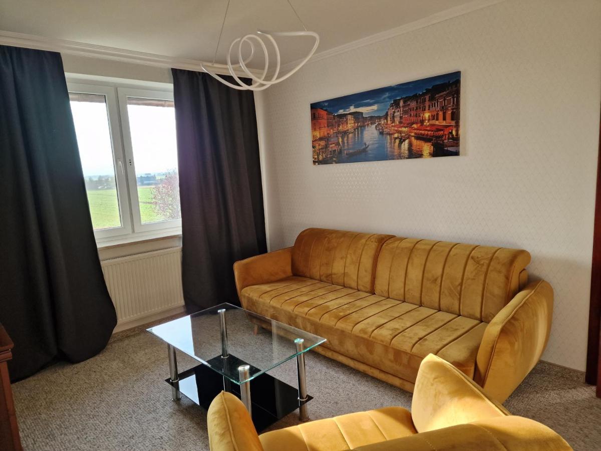 Hotel Podroznik Koszuty Esterno foto